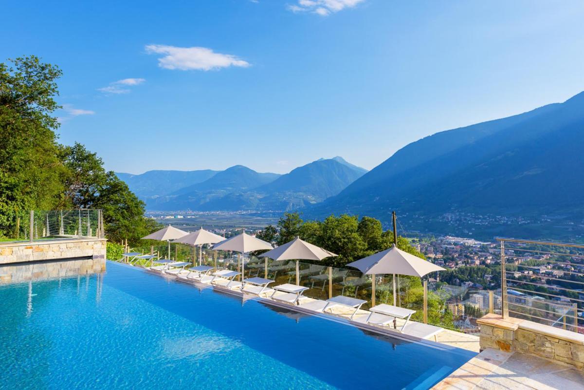 Panorama Hotel Dorf Tirol